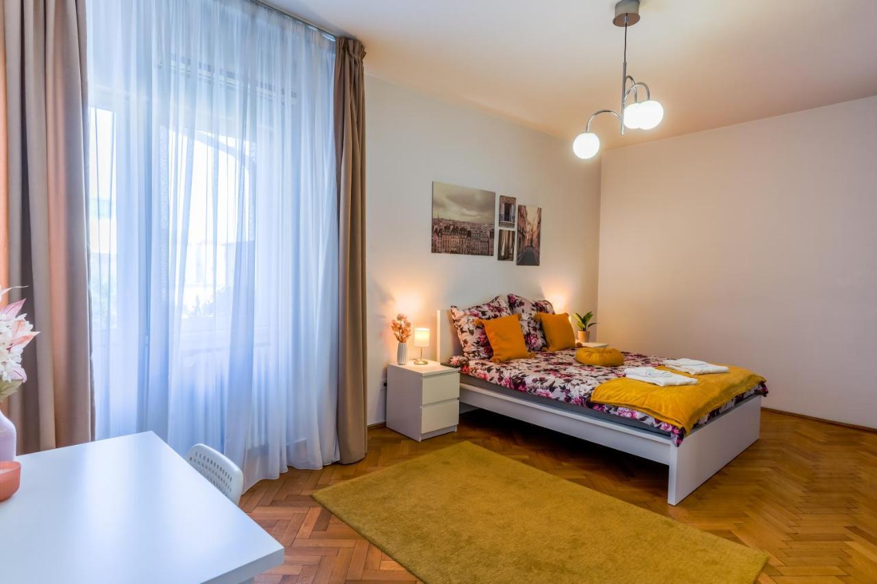 Ultracentral Golden Gatehouse 3 Bdrm Bucureşti Exterior foto