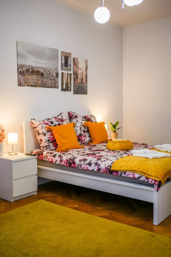 Ultracentral Golden Gatehouse 3 Bdrm Bucureşti Exterior foto