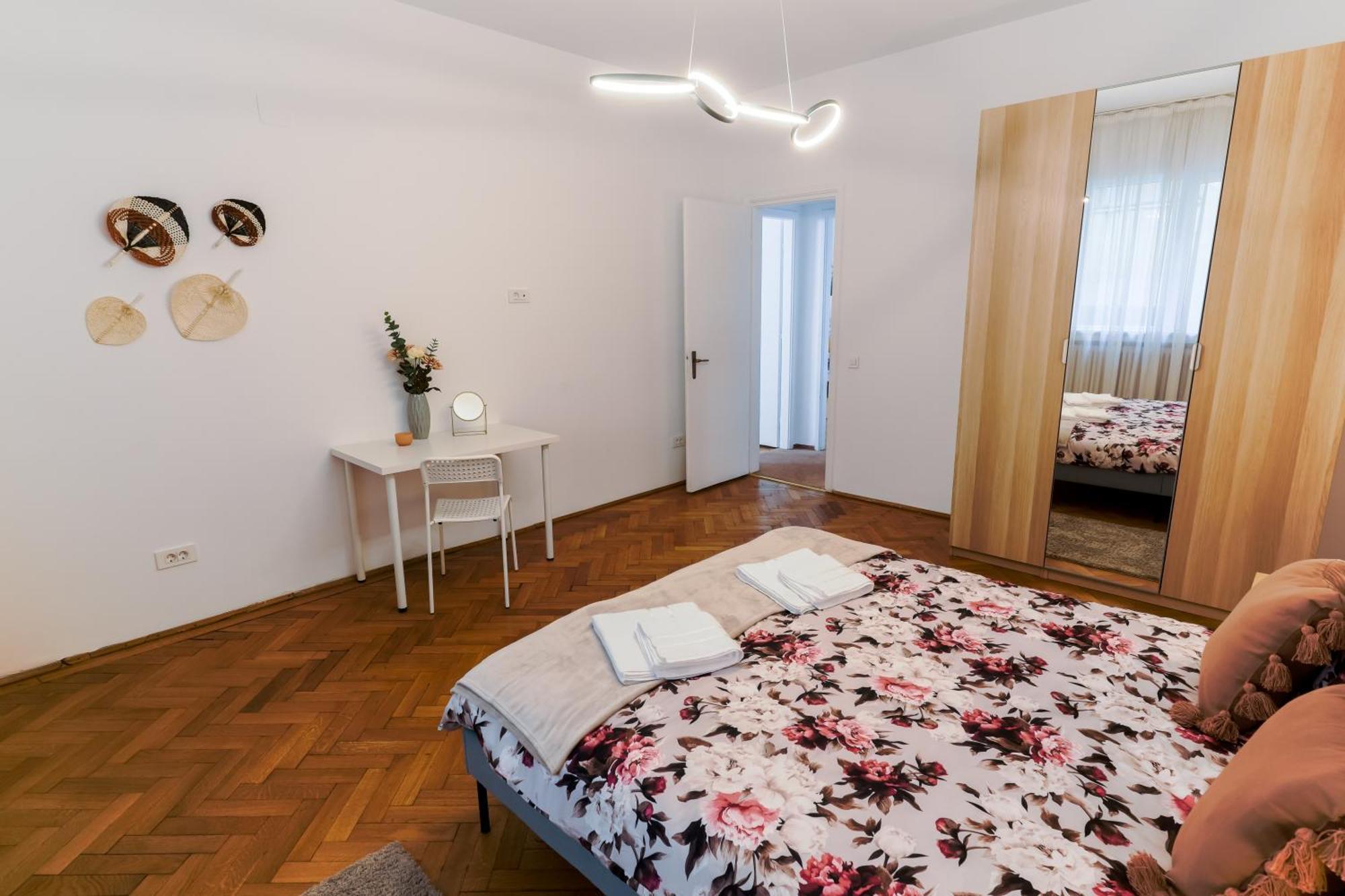 Ultracentral Golden Gatehouse 3 Bdrm Bucureşti Exterior foto